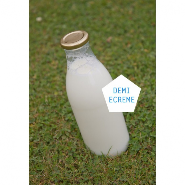 Lait cru demi-écrèmé