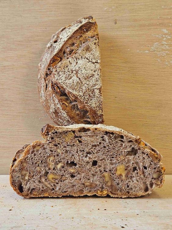 Pain levain "campagne" aux noix - petit