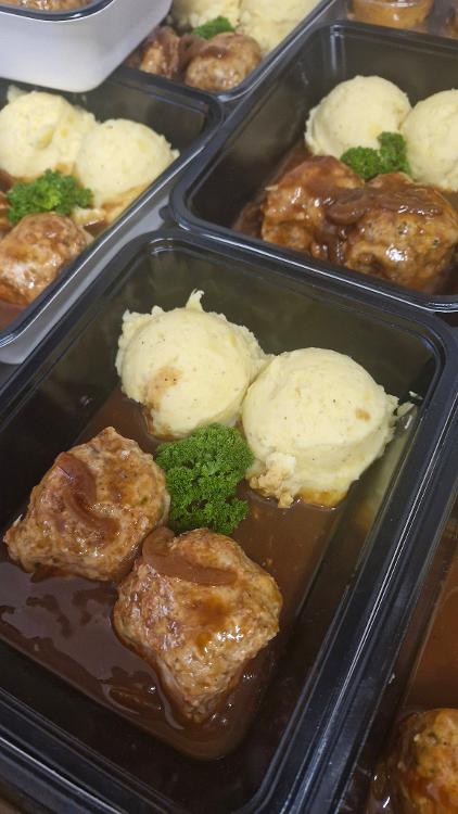 Boulets lapin 2pce et purée maison