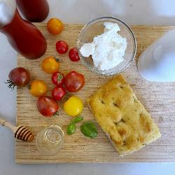 La Tranche : Focaccia ricotta - tomates cerises rôties au miel